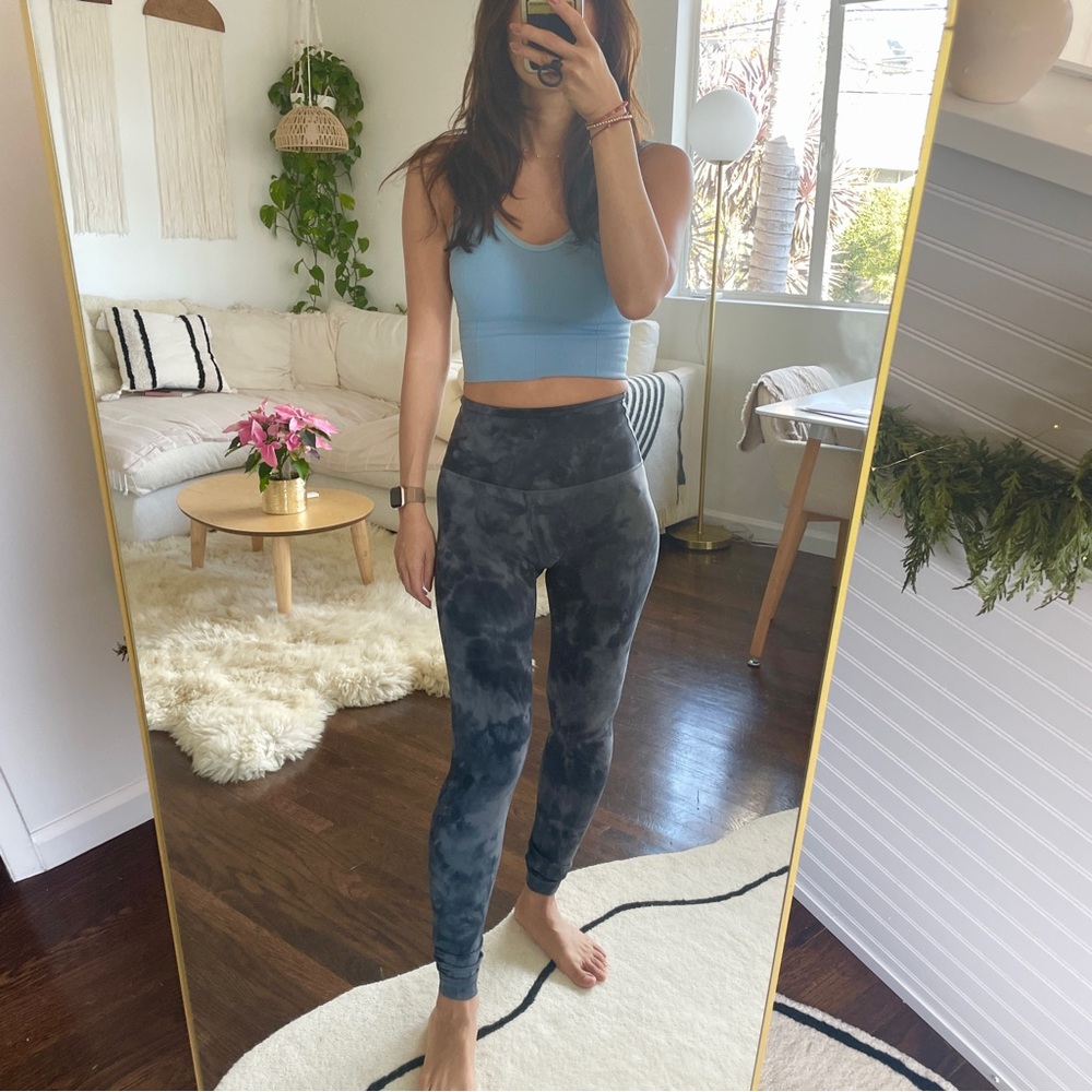 Lululemon Super-High-Rise 28” align leggings size 2